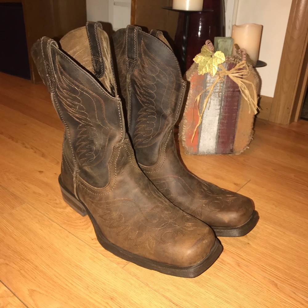 Men’s Ariat Cowboy Boots